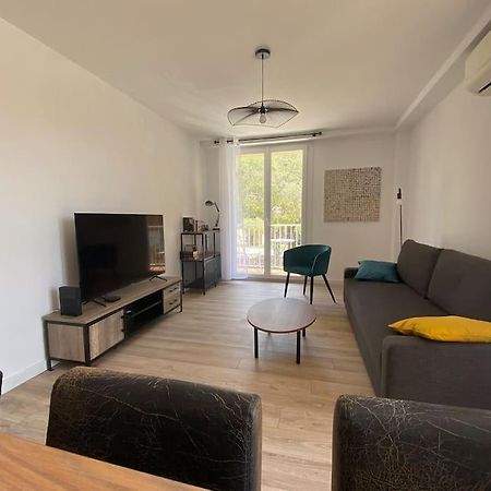 Appartement Grand T2 53M2, Proche Plages Et Port , Parking . à La Ciotat Extérieur photo