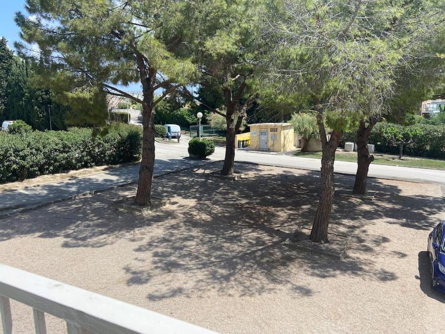 Appartement Grand T2 53M2, Proche Plages Et Port , Parking . à La Ciotat Extérieur photo